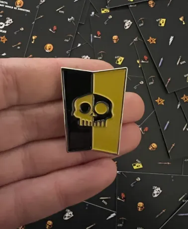 MEDIEVIL SlR DANlEL FORTESQUE gold shield enamel Pin Badge