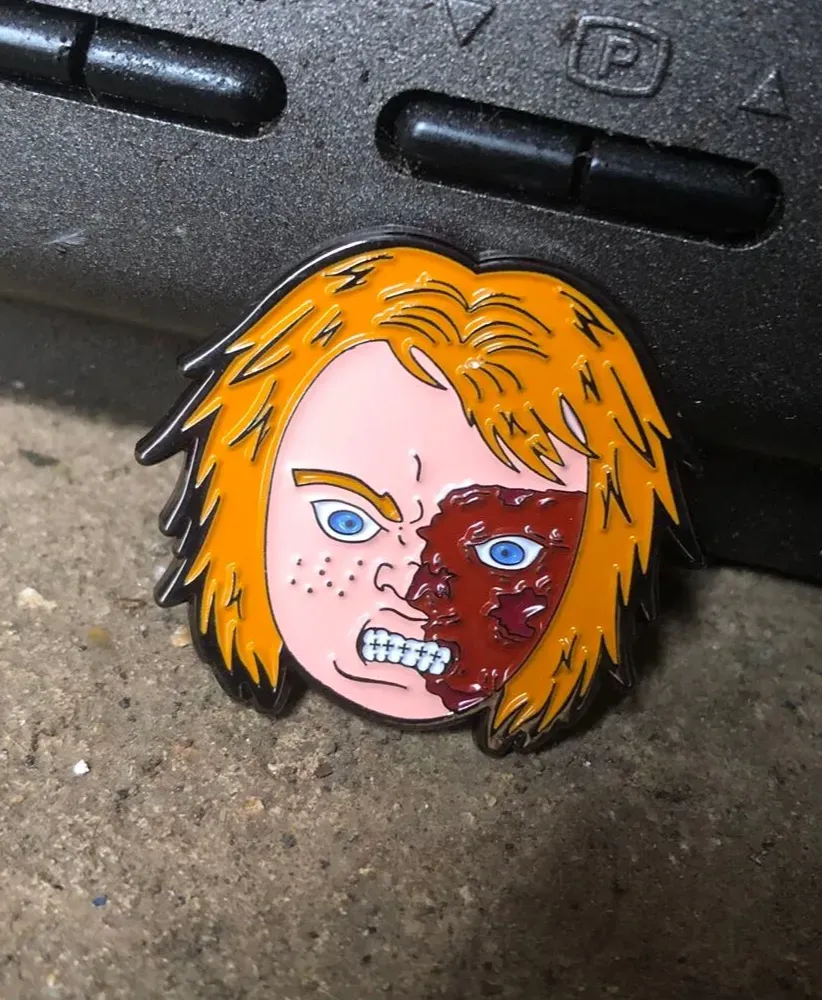 Child's Play 3 pizza face Chucky enamel pin badge