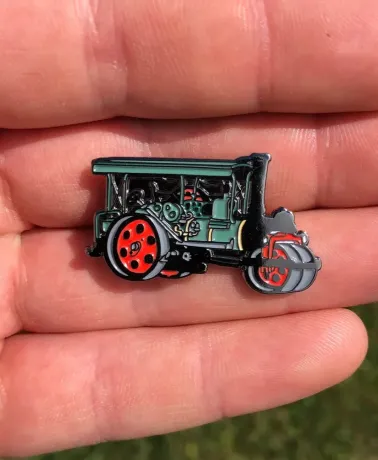 Steam Roller Traction Engine Fair Ground hard enamel pin badge