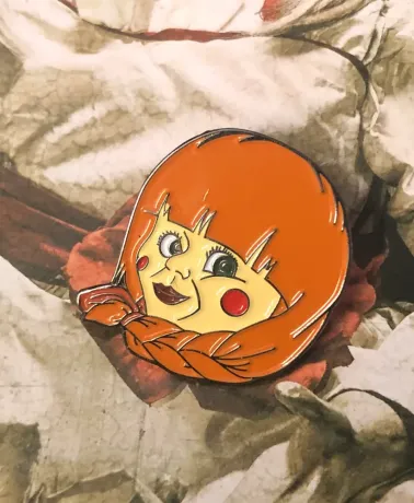 THE CONJURING - ANNABELLE face enamel metal Pin Badge