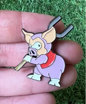 TOMBA! Koma Pig enamel metal Pin Badge