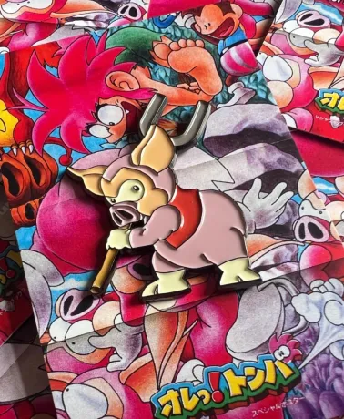 TOMBA! Koma Pig enamel metal Pin Badge